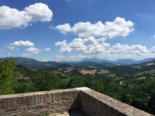 Fototapeta na wymiar le colline marchigiane ad Urbino