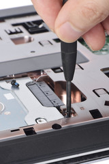 replacing a laptop hard disk drive