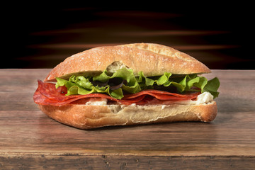 sandwich salami, gorgonzola and salad
