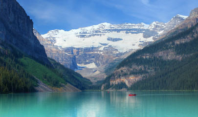 Fototapeta na wymiar Lake Louise in the Canadian Rockies