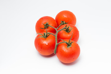 トマト（房付きのトマト）　横位置