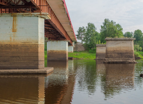  New And Old Bridge