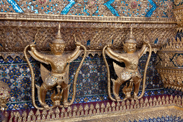 Goldene Figur