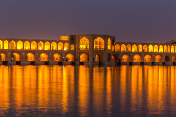De oude Khaju-brug, (Pol-e Khaju), in Isfahan, Iran