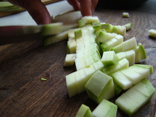 to cut with a knife
