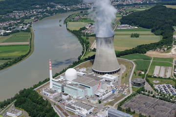 Atomkraftwerk © fototrm12