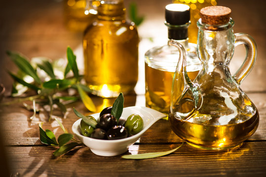 Olive oil. Bottle of extra virgin olive oil
