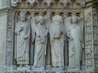 Skulpturen, Notre Dame