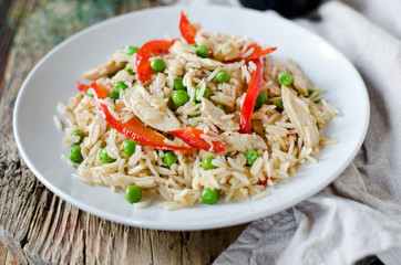 Fried rice with chicken and vegetables