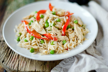 Fried rice with chicken and vegetables
