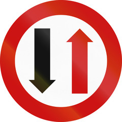 Greek traffic sign indicating that oncoming traffic has priority