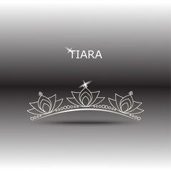 Decorative tiara beautiful shining, vector illustration. © Artnizu