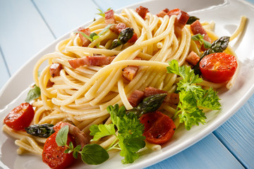 Pasta with meat and vegetables