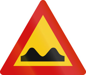 Road sign in Iceland - Uneven road surface