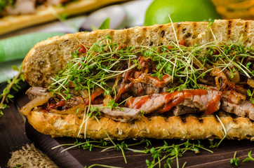 Steak sandwich