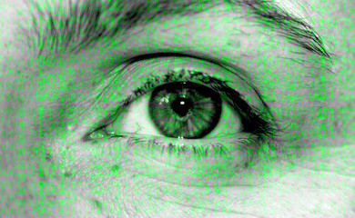 Auge einer Frau mit Binärcode