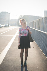 Obraz premium young beautiful blonde woman outdoor