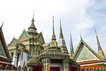 Fototapeta premium Wat Pho or Wat Phra Chetuphon, the Temple of the Reclining Buddha. 