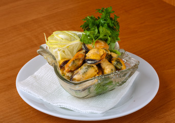 Mussels in butter sauce