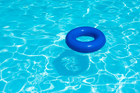 Inner Tube Pool Images – Browse 3,122 Stock Photos, Vectors, and Video |  Adobe Stock