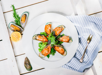 Mussels with parmesan