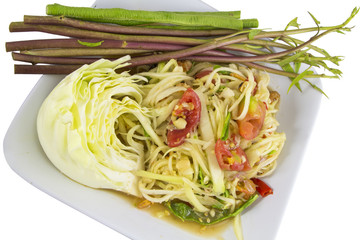 Som tam (Thai papaya salad) recipe