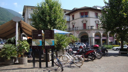 Locarno - tablice informacyjne i rowery - 85994844