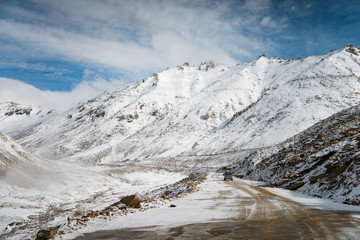 Ladakh route up the mountain snow.