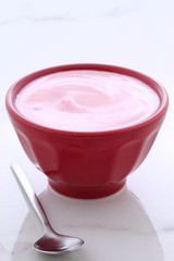 Artisan greek strawberry yogurt