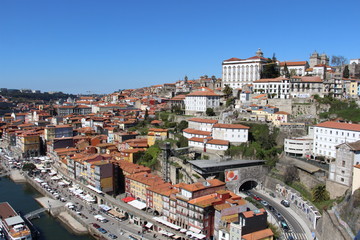 Fototapeta na wymiar Vista general de Oporto. Portugal.