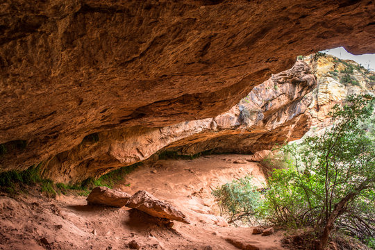 Trail Overhang