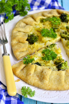 Homemade galette with broccoli,cauliflower and cheese.