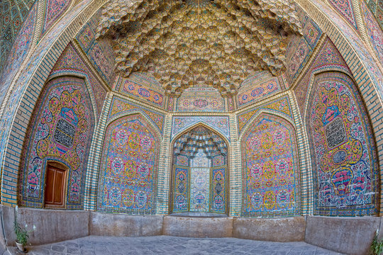 Nasir al-Mulk Mosque decoration fisheye view