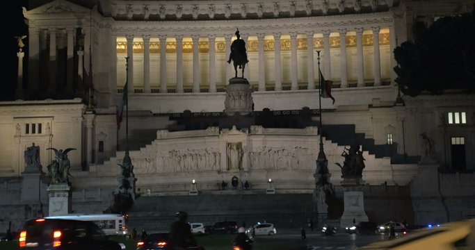 Using pad to shoot  Altar of Fatherland in Rome