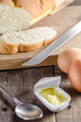 Bread and butter breakfast
