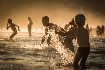 Zelfklevend Fotobehang Rio de Janeiro, família na praia © filipefoto