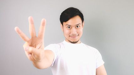 Three hand sign.