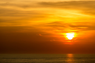 Fototapeta na wymiar Sunset at Andaman sea