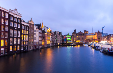 Fototapeta na wymiar Amsterdam at dusk