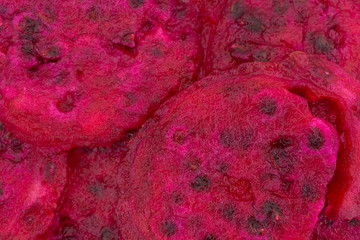 Close view of slices of cactus pear © Bert Folsom