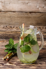 Rhubarb lemonade