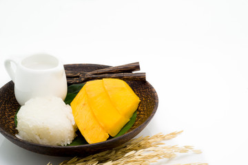 Thai dessert of mango with sticky rice