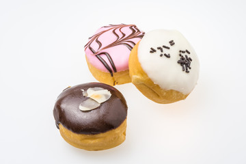 3 piece donut flavors.