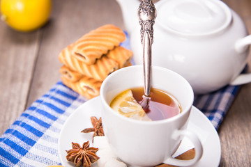 tea with lemon