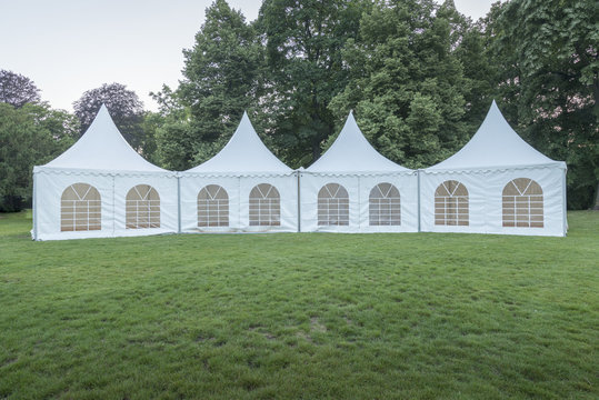 Karlsruhe Pagodenzelte im Schlo&szlig;garten