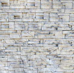 Recurrent stone masonry light bars