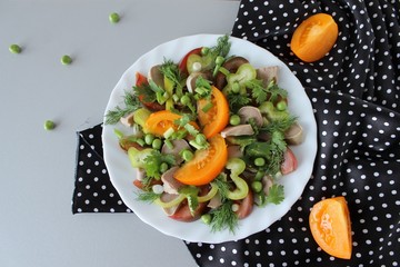 salad with lamb tongue, tomatoes, and balsamic vinegar