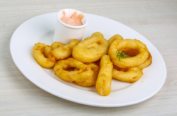Fried calamari rings