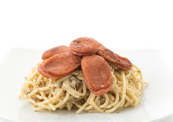 spaghetti cream sauce with sausage