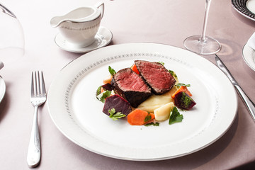 steak with vegetables